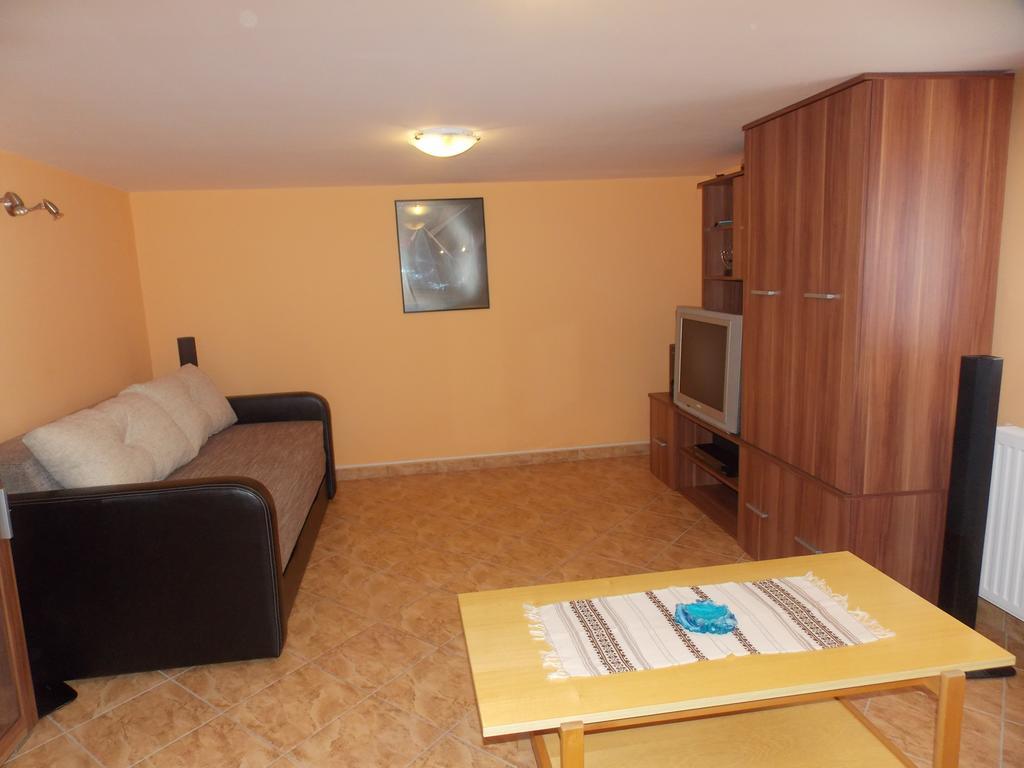 Szonja Apartman Egerszalok Exterior photo